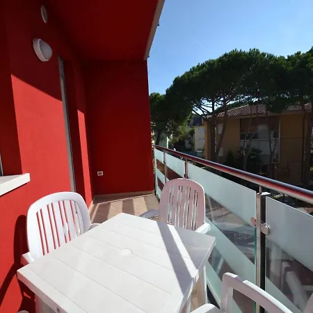 Modern For 5 Guests In *